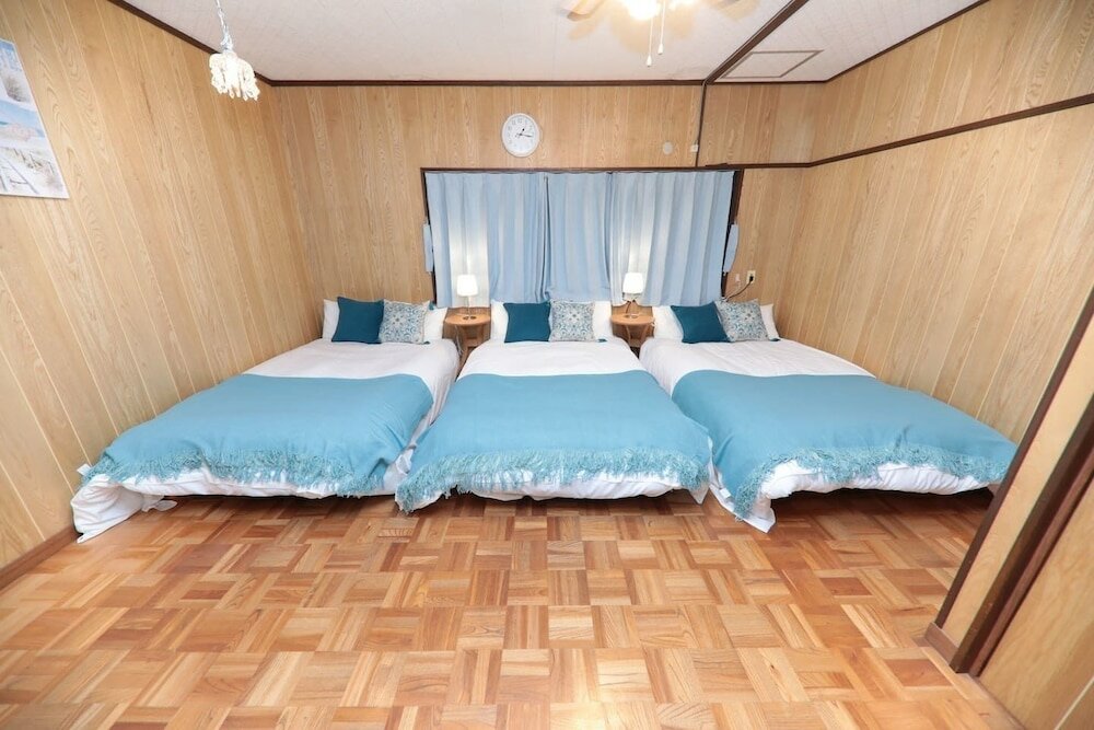 Фото Brick House Near Osaka Castle 217-1