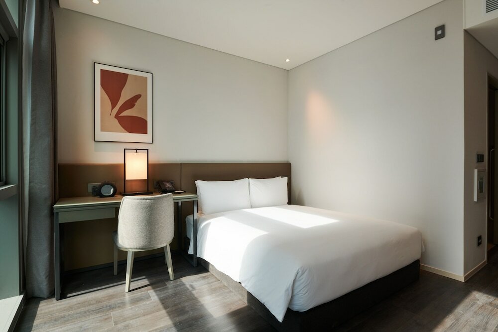 Фото Nine Tree Premier Rokaus Hotel Seoul Yongsan