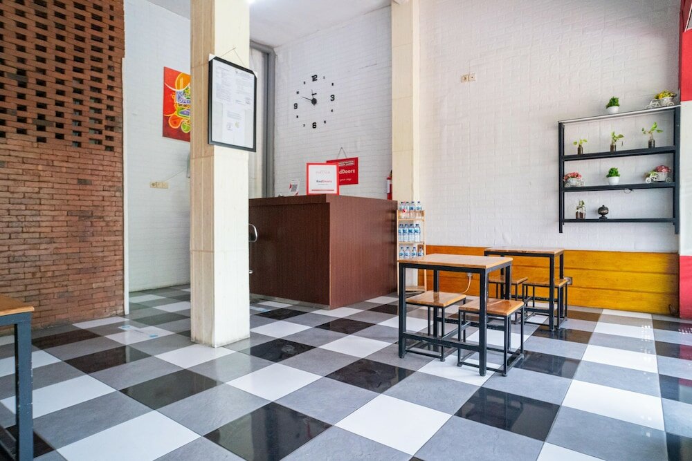 Фото RedDoorz Syariah @ Selomangleng Kediri