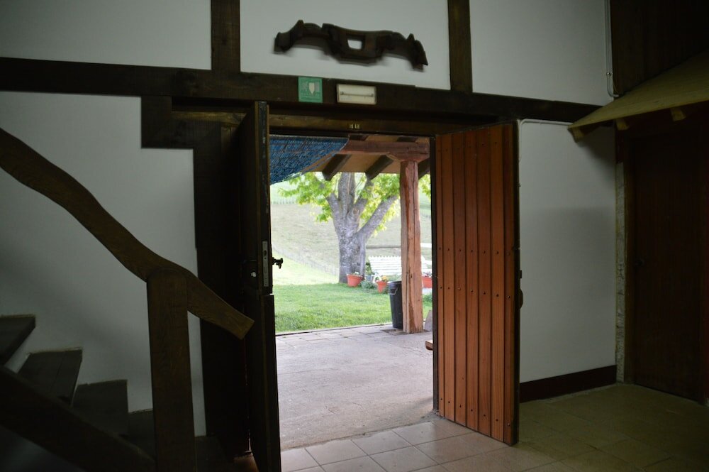 Фото Alarpe Aterpetxea - Hostel