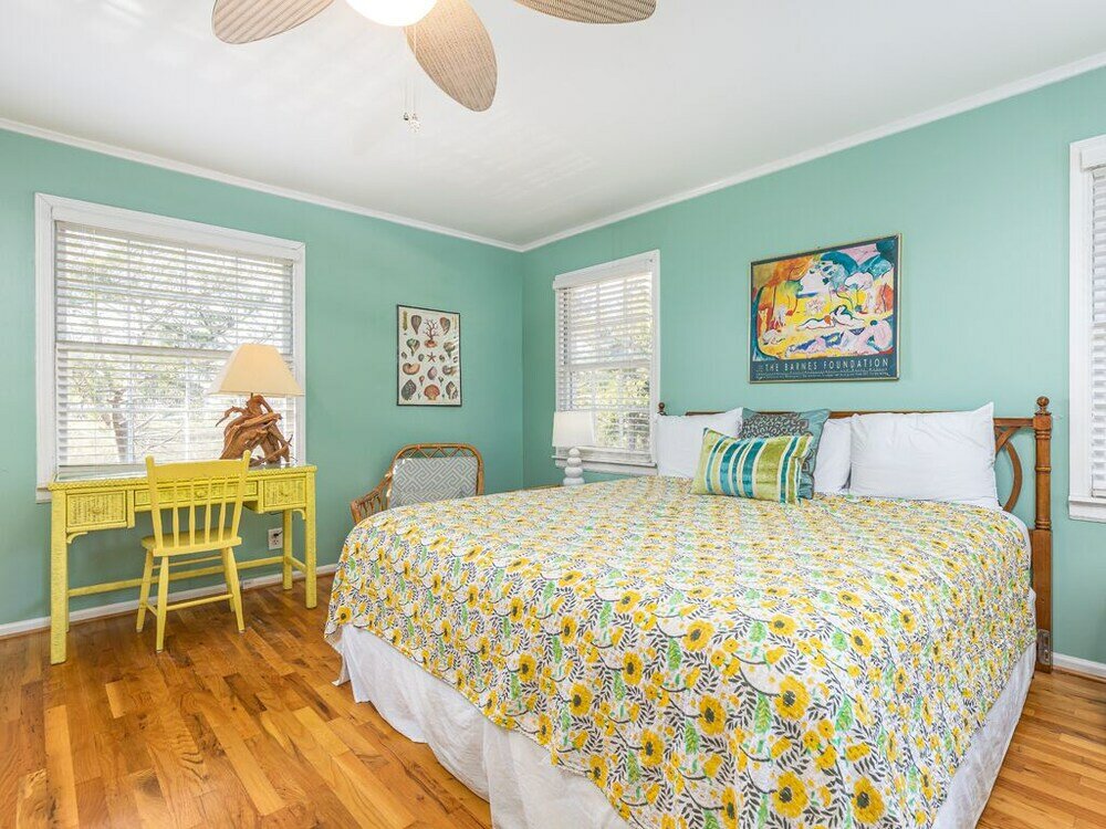 Фото Chimney Pot Cottage