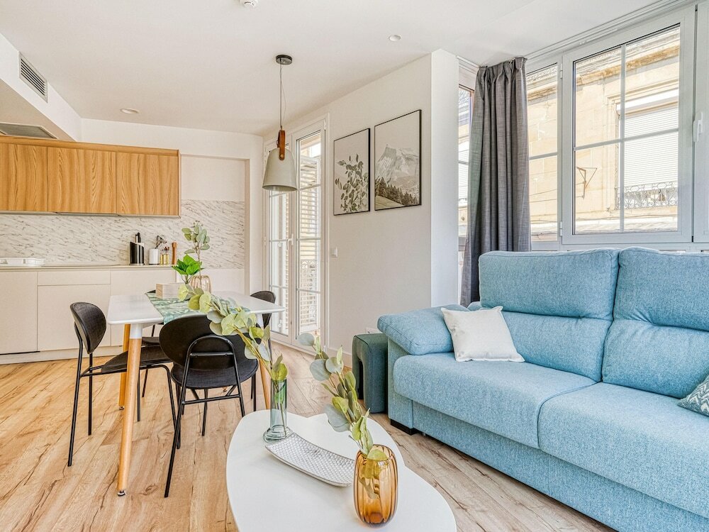 Фото Limehome Haro Calle de la Vega