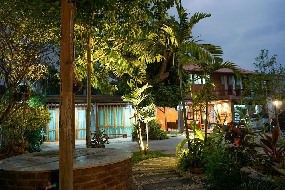 Фото Tha Ma-O Bouteak Homestay