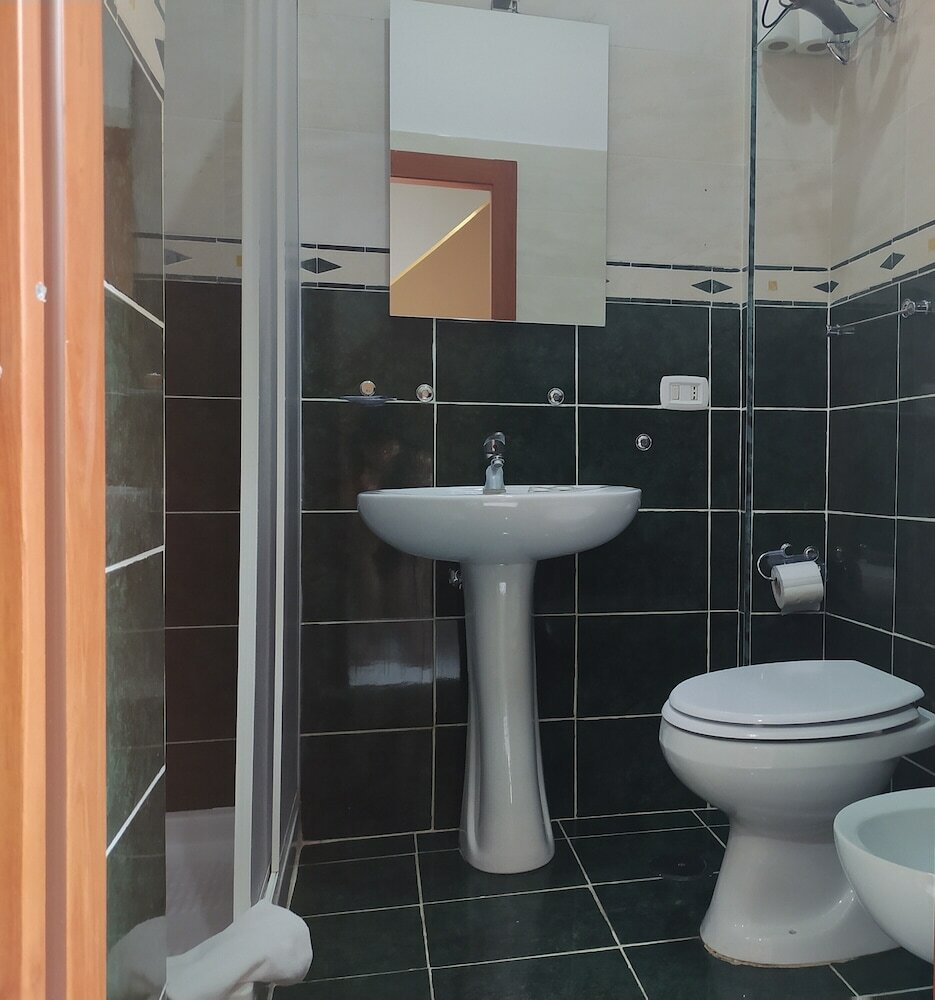 Фото Royal Rooms Station Napoli