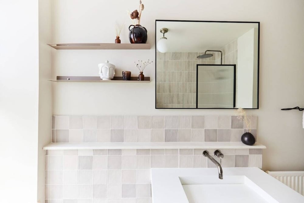 Фото The Golders Green Place - Modern and Bright 1bdr Flat