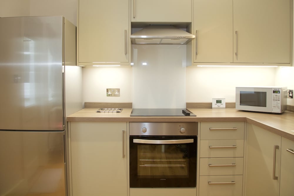 Фото 1 Bedroom Apartment near Kings Road