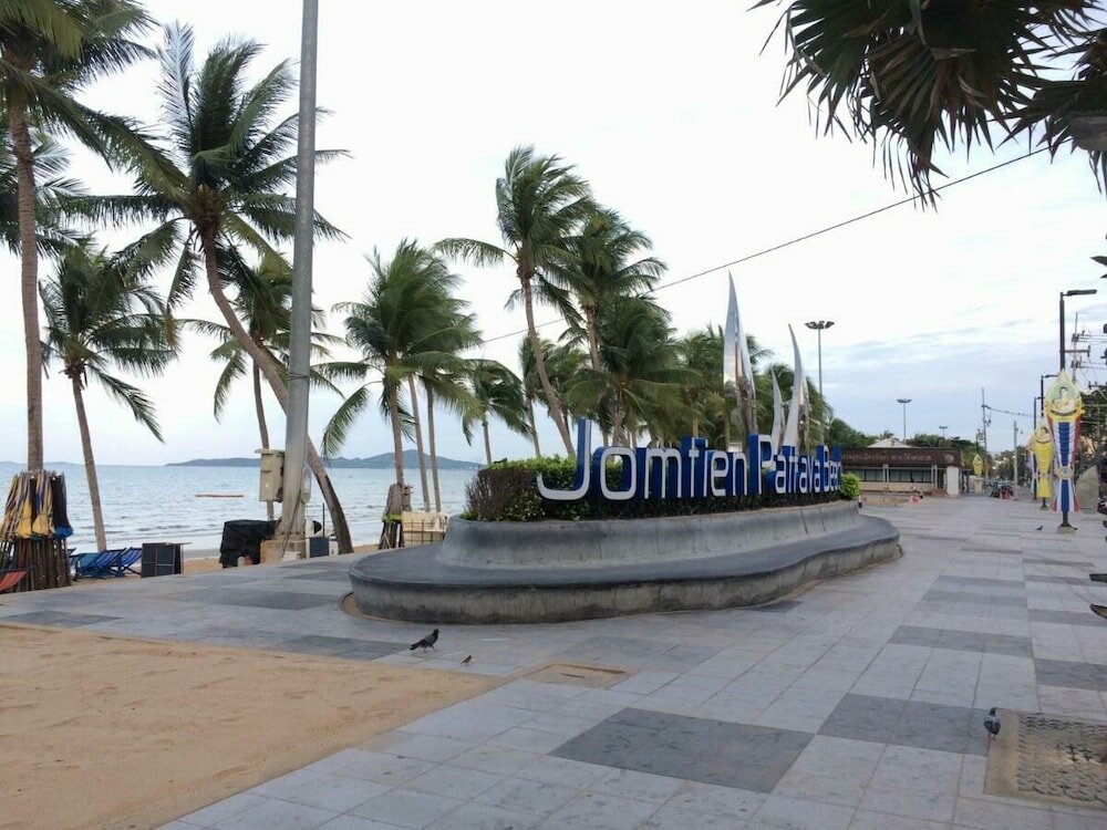 Фото Riviera Beach Hotel