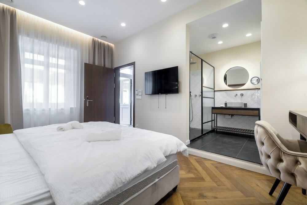 Фото Budapest Eye Boutique Suites by BQA