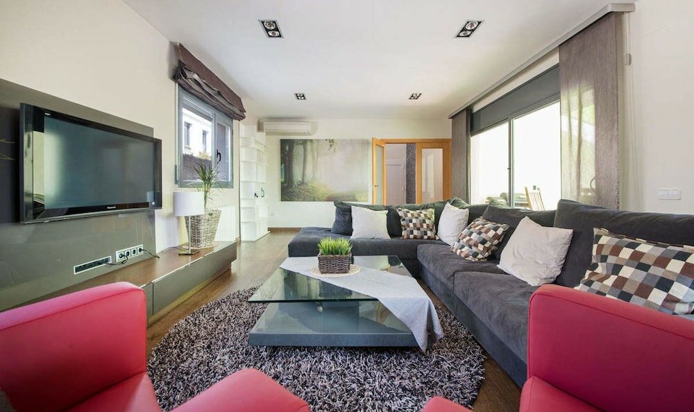 Фото Villa Déjà Vu with stunning sea views