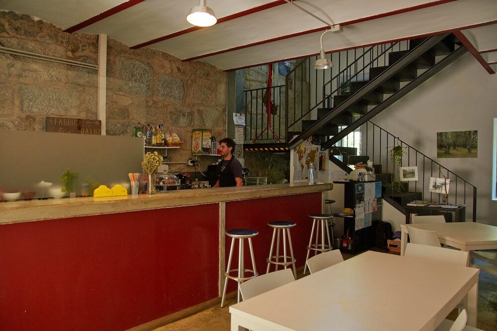 Фото Albergue A Fábrica da Luz - Hostel