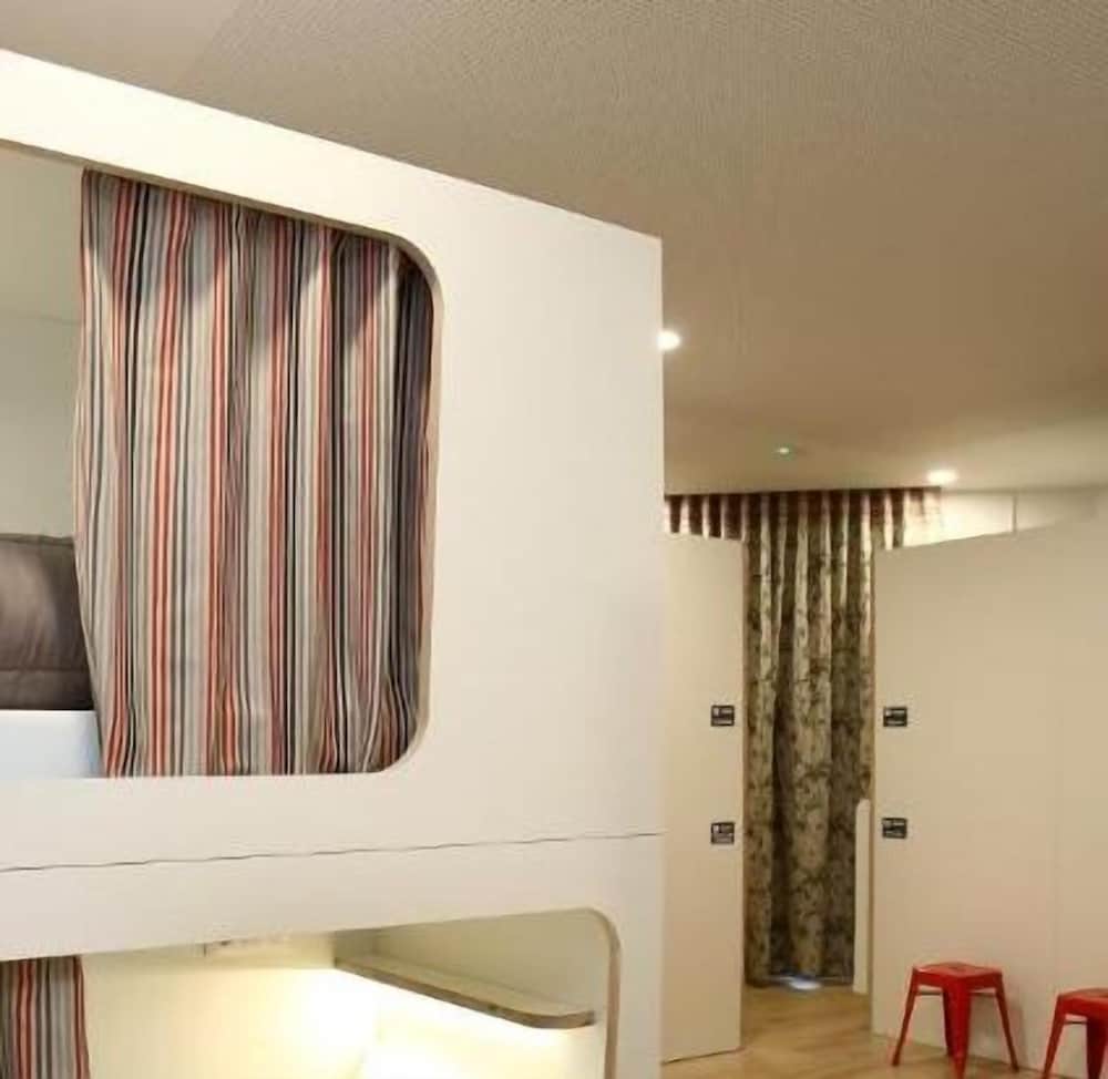 Фото Dpaso Urban Hostel