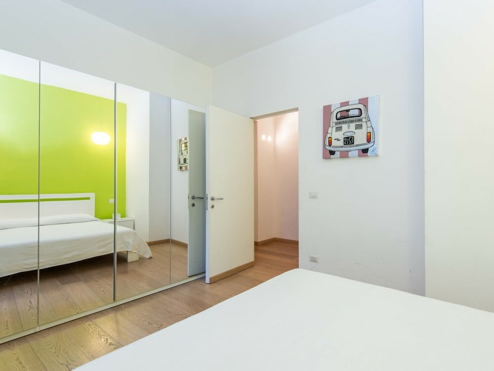 Фото Rsh Trevi Fountain Luxury Apartment