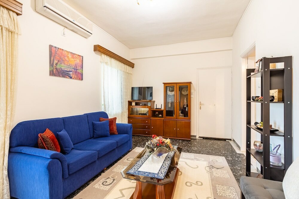 Фото Seaside Family Haven - Avia's Spacious Getaway