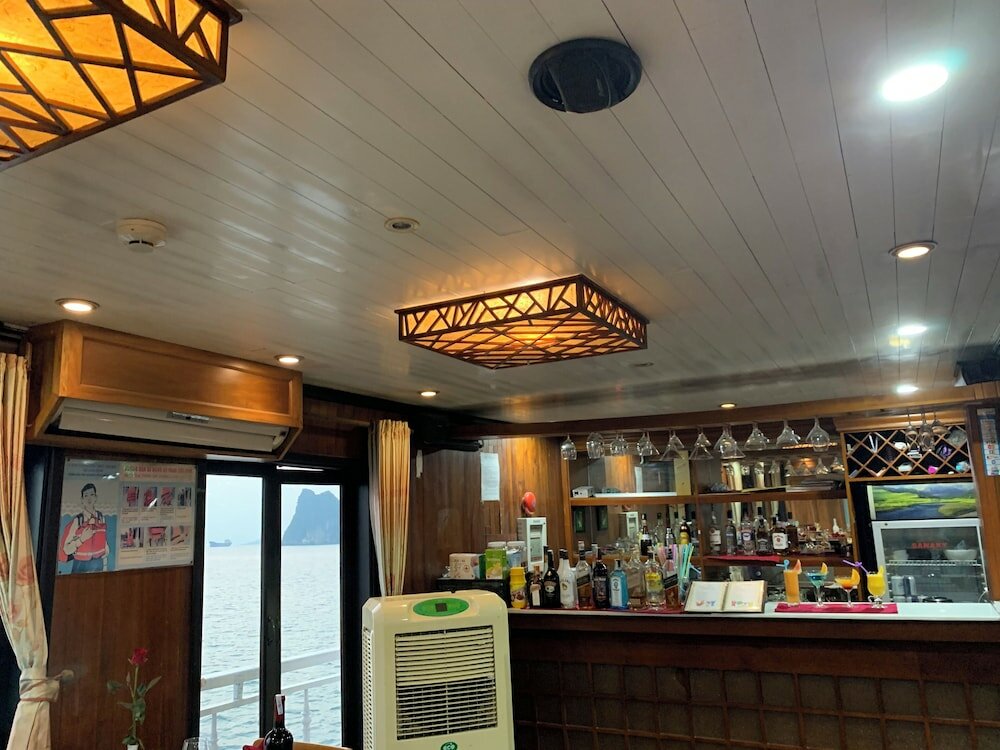 Фото Halong Marina Bay Cruise