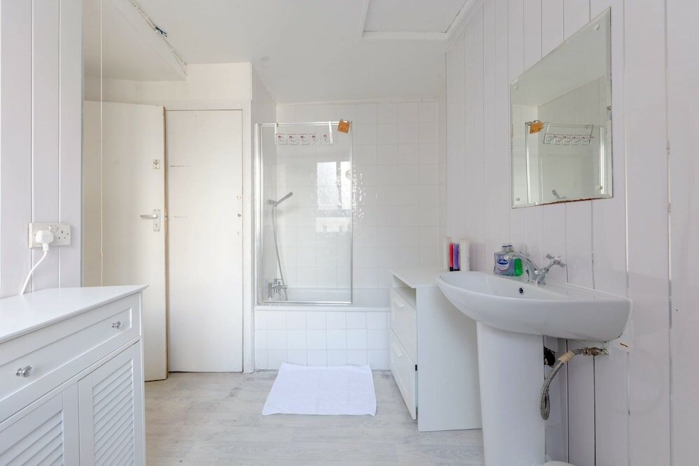 Фото 2bd Flat With Private Balcony - Shoreditch