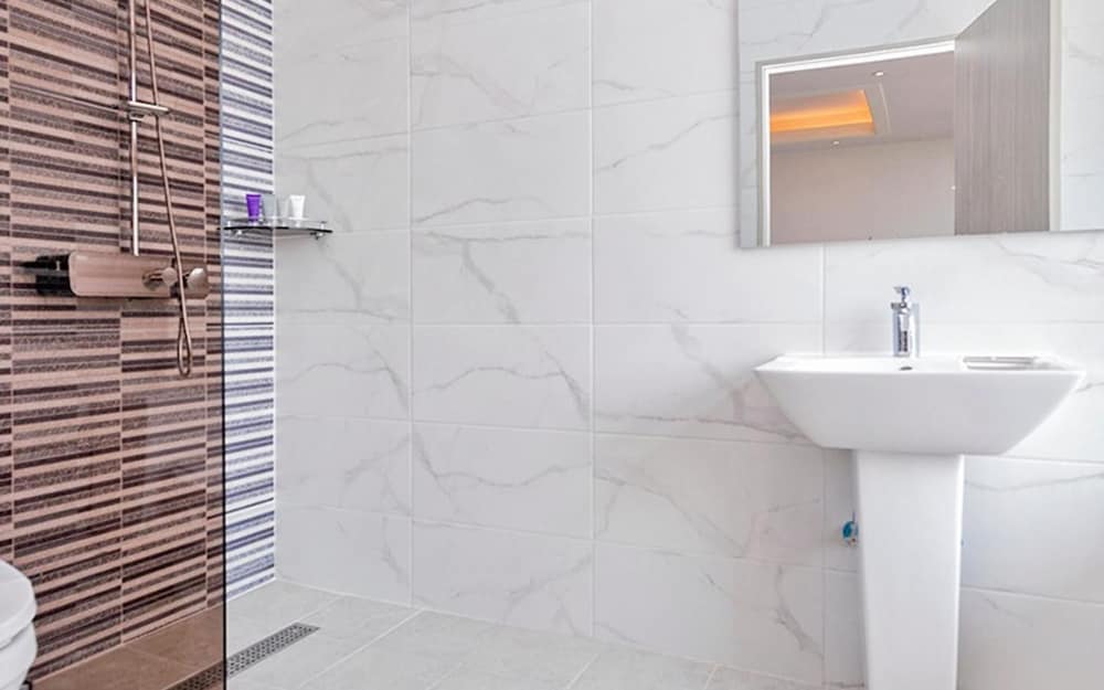 Фото Yeosu Marine Terrace Poolvilla