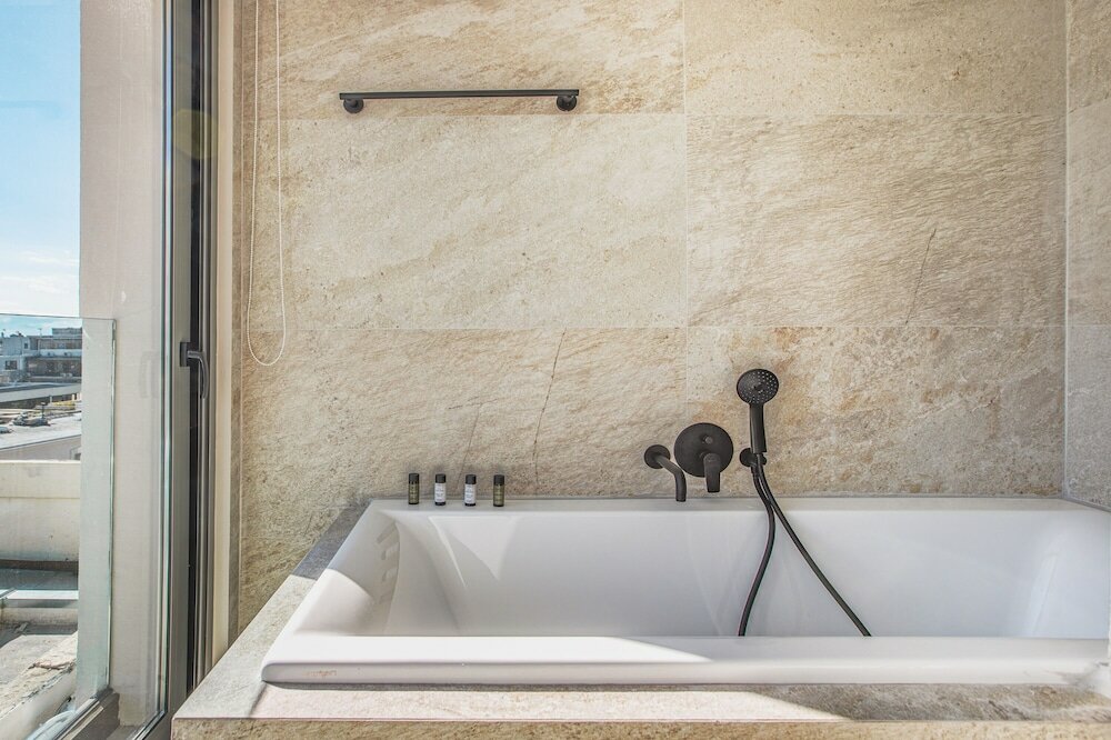 Фото The Residence Aiolou Suites & SPA