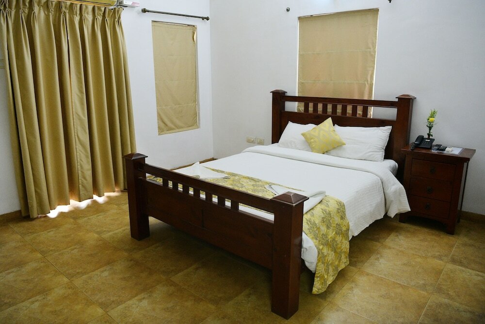 Фото White Square Nirvana, Parra