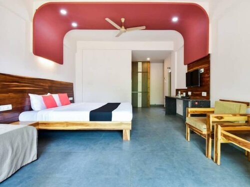 Гостиница Laguna Beach Resort Murud