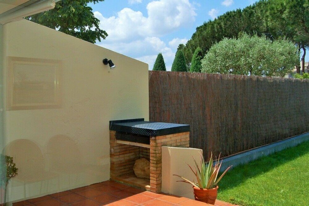 Фото Casa a 15 minutos de la playa, con jardin privado y piscina