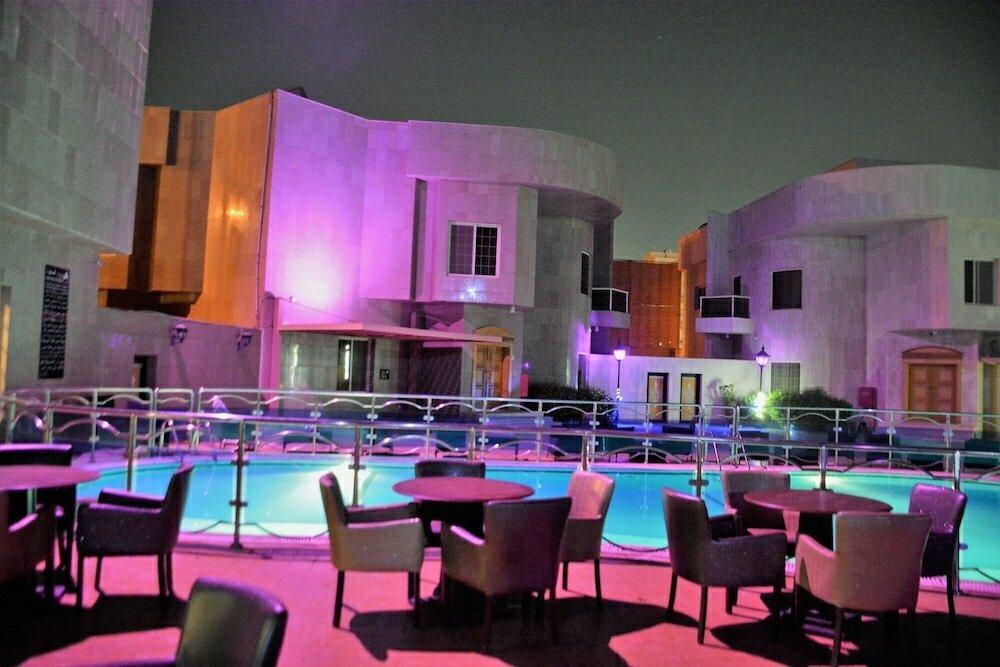 Фото Warood Alsafwa Villas & Hotel Suites