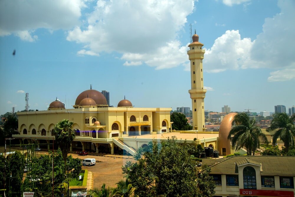 Фото отеля 2