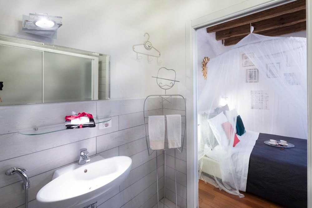 Фото Abbraccio di Romeo e Giulietta