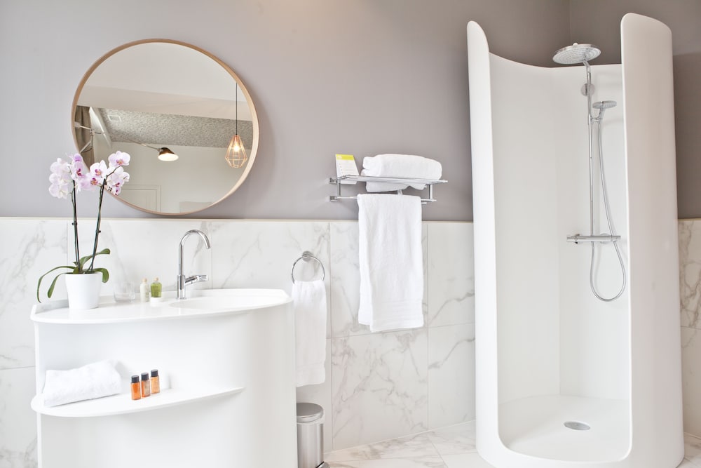 Фото Hotel Angoulême Le Saint Gelais