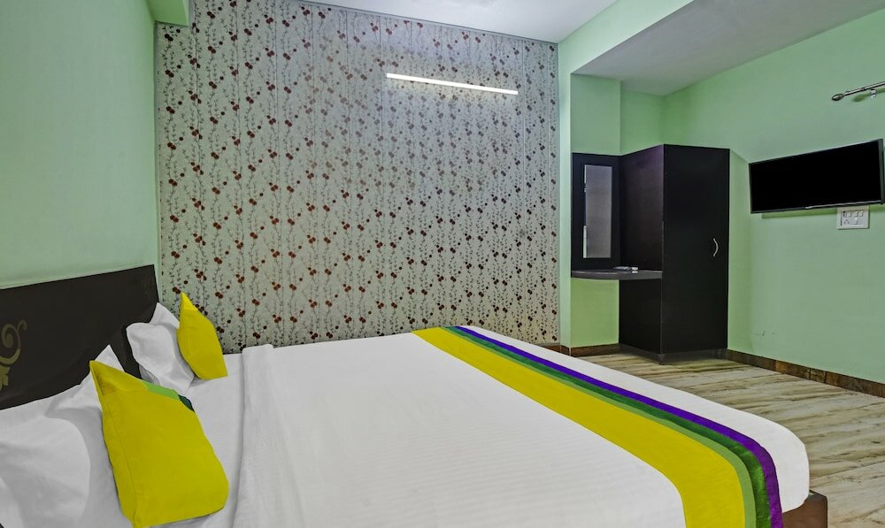 Фото Itsy by Treebo - Krishna Heights