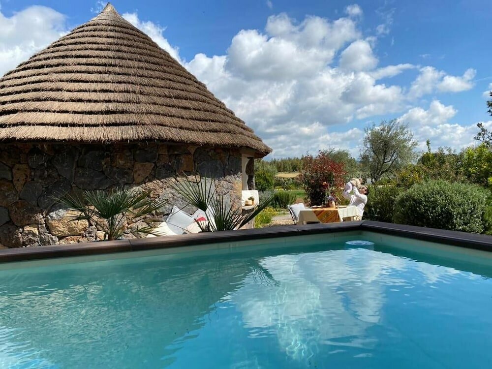 Фото Is Cheas wine farm boutique hotel