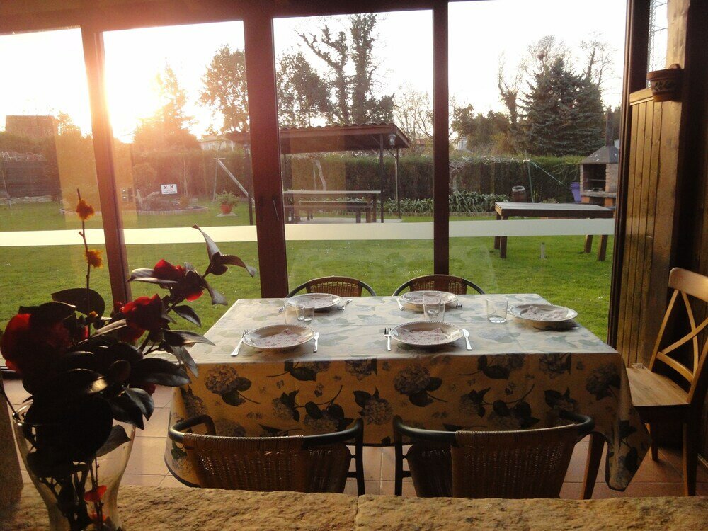 Фото Apartamentos Rurales Villa de Saín