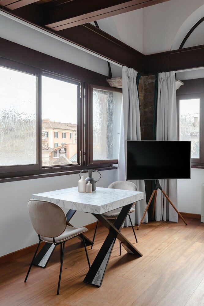 Фото Torre Capranica