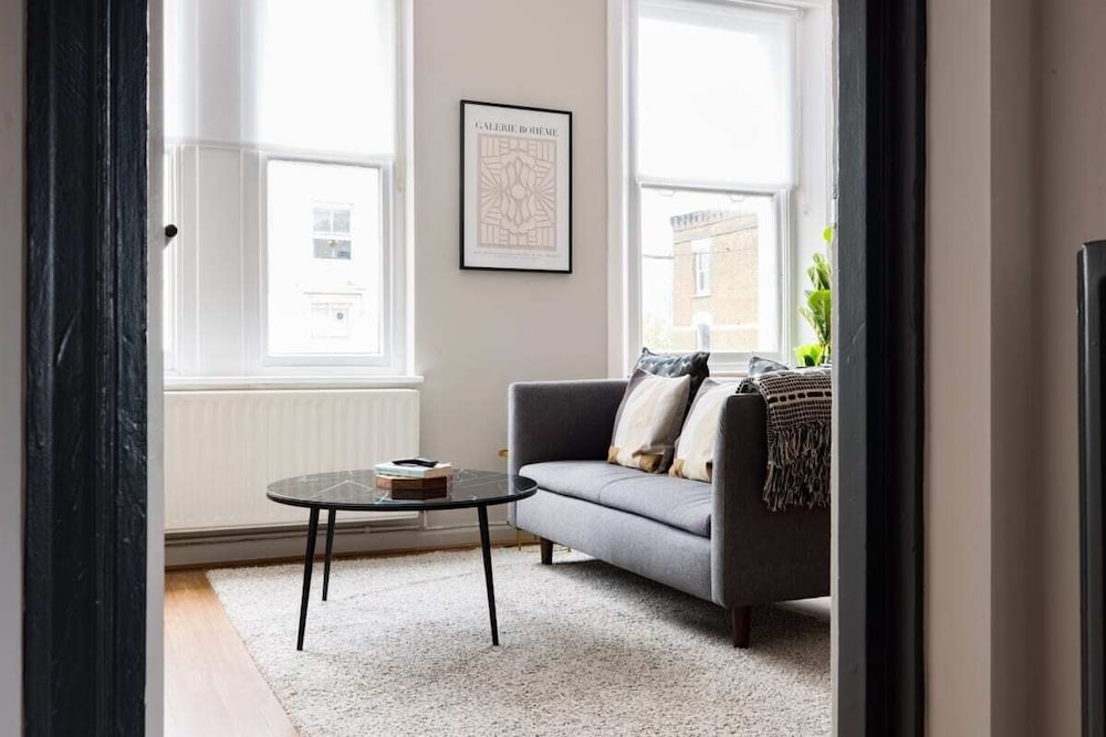 Фото The Notting Hill Hideaway - Quaint 1bdr Apartment