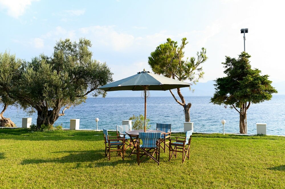 Фото Villa Filoxenia - by the sea - up to 12 guests