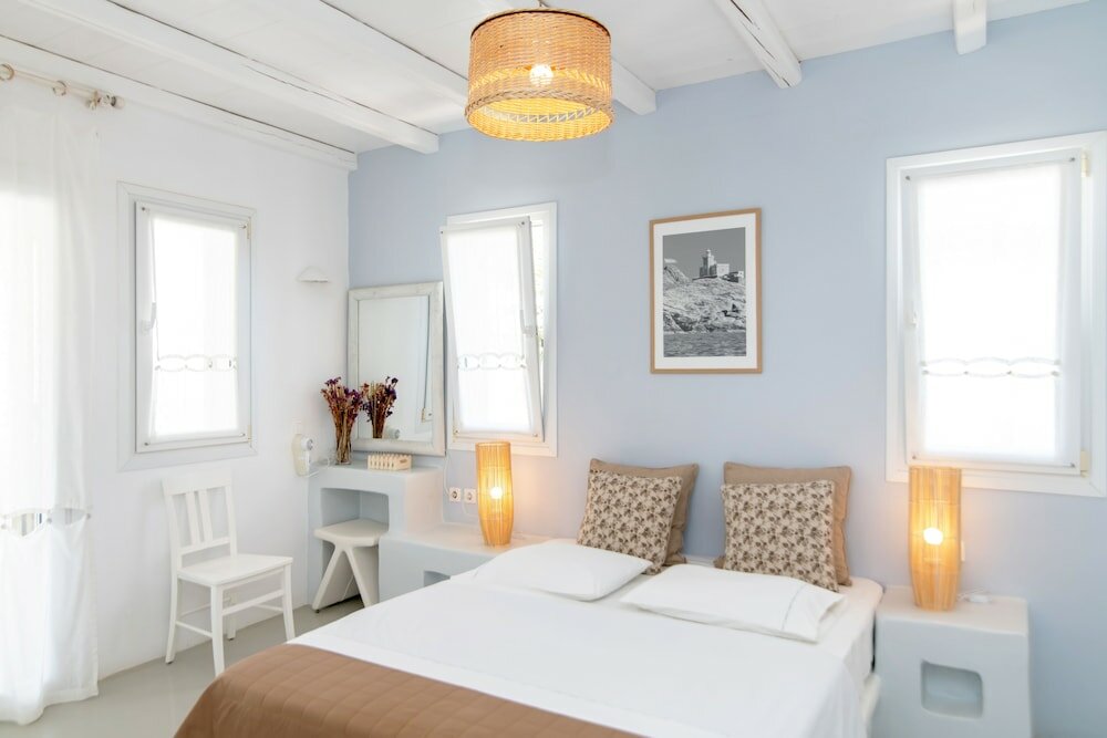 Фото Ninemia Suites & Open air SPA