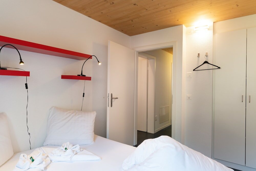 Фото Chalet Apartments Iseltwald