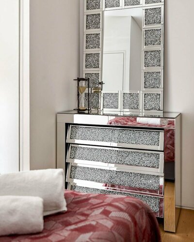 Гостиница Park Lane 4-bed Huge Designer pad в Лондоне