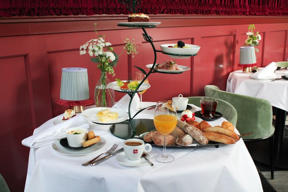 Фото Relais & Chateaux Weeshuis Gouda