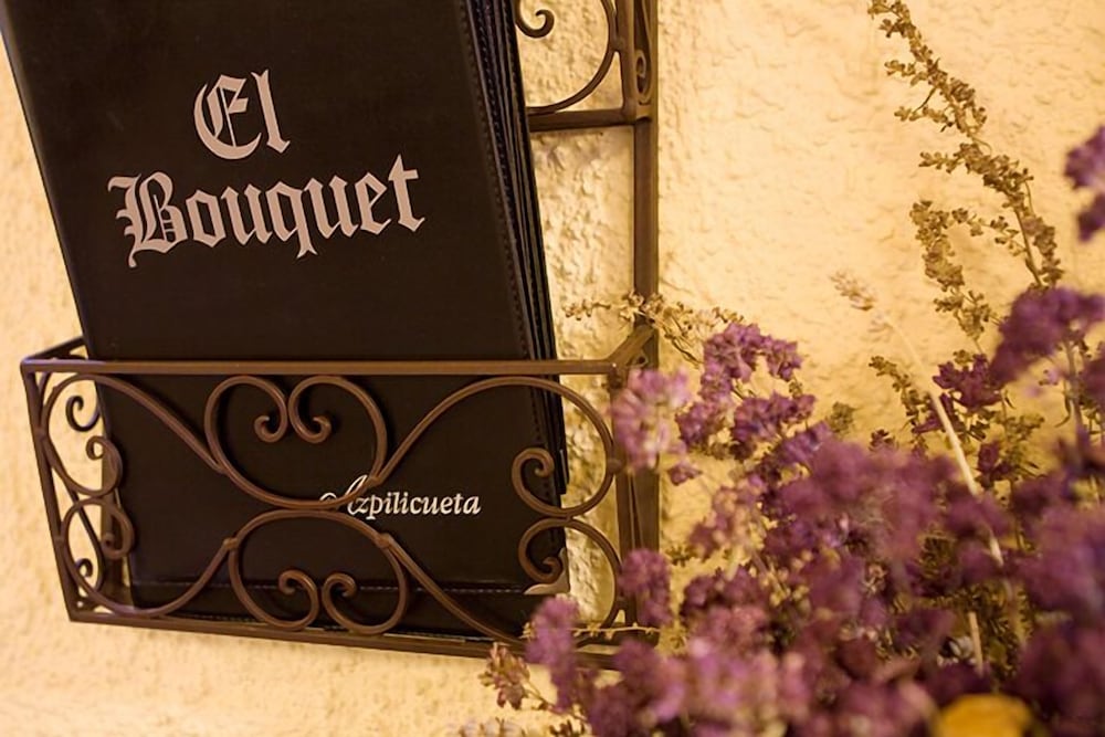 Фото Hostal El Bouquet