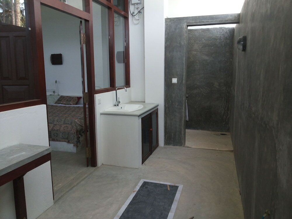 Фото Nirvana Beach Boutique Hotel