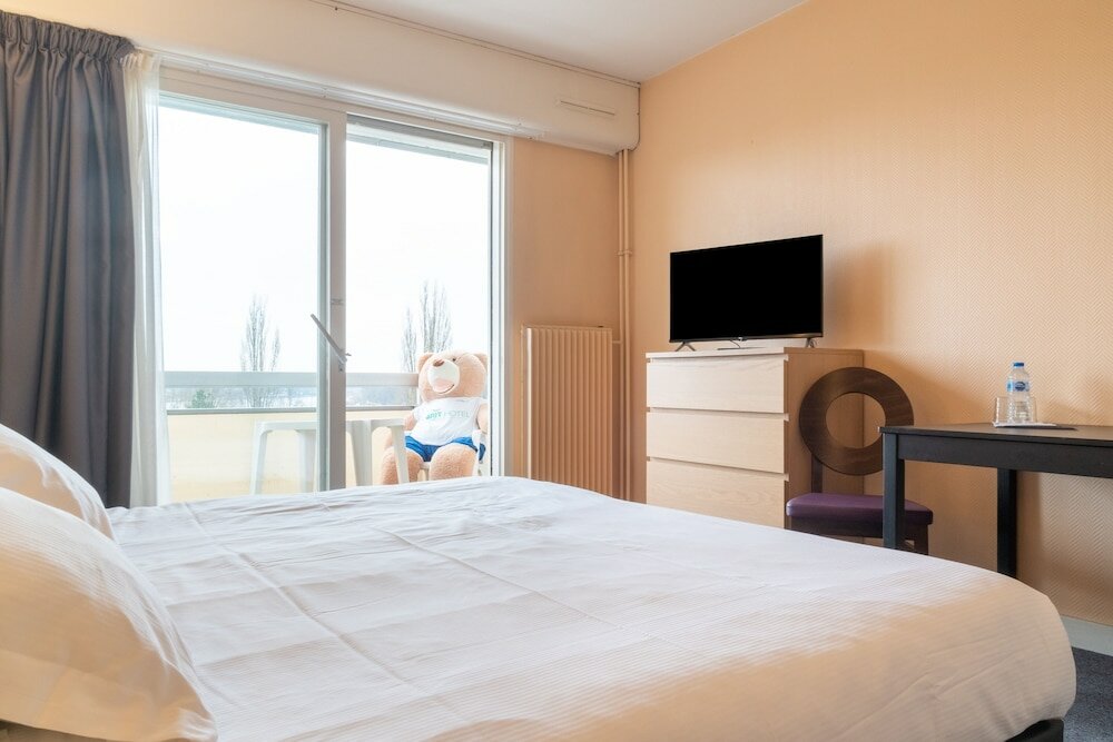 Фото Brit Hotel Le Parc Vichy