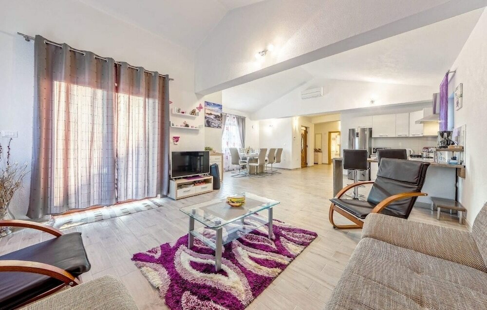 Фото Klo - With Pool - H