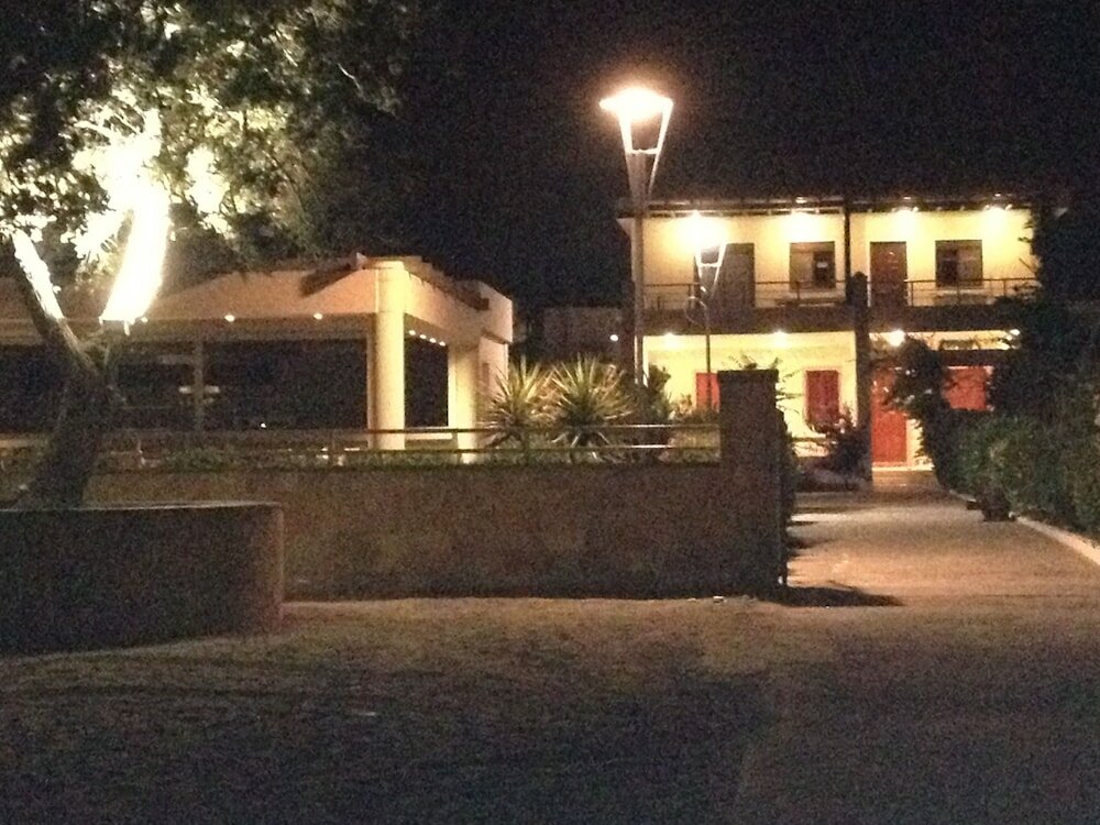 Фото Amaryllis Beach House