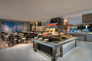 Гостиница Courtyard by Marriott Luoyang