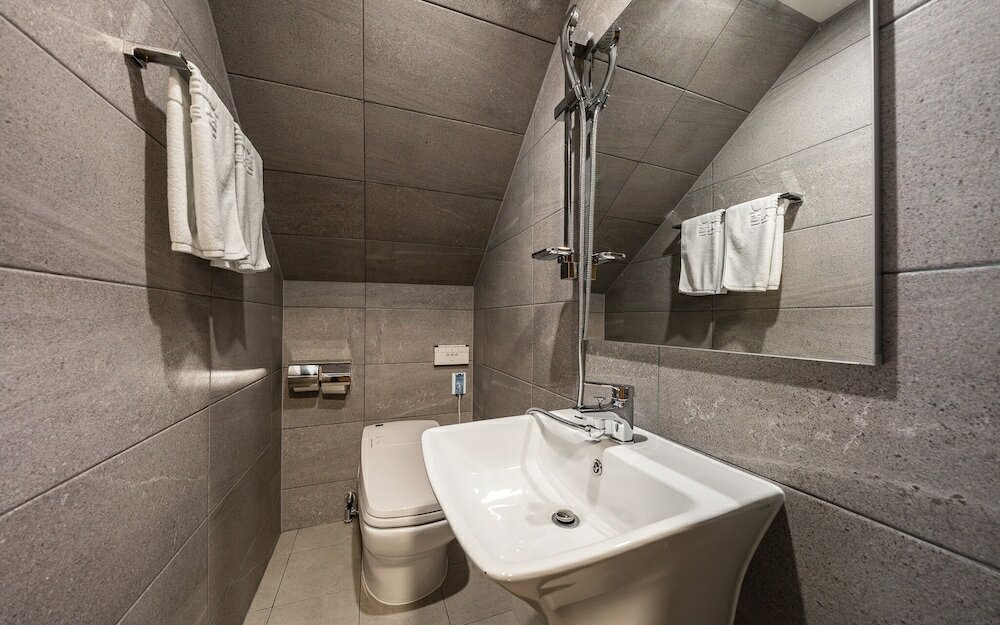 Фото Shinchon Wol