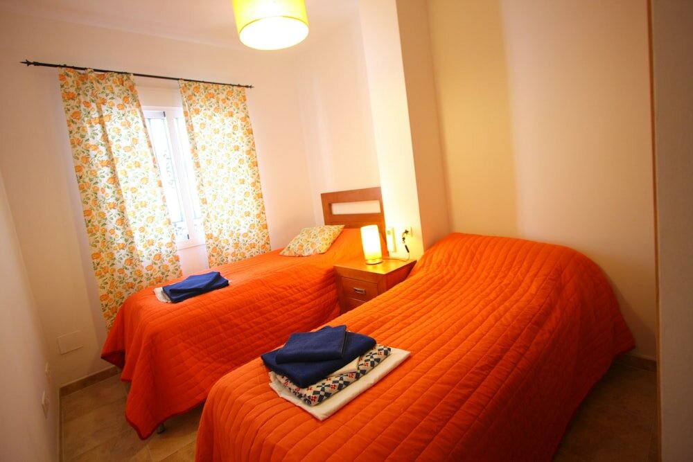 Фото Apartamentos Turísticos Manuel Martín