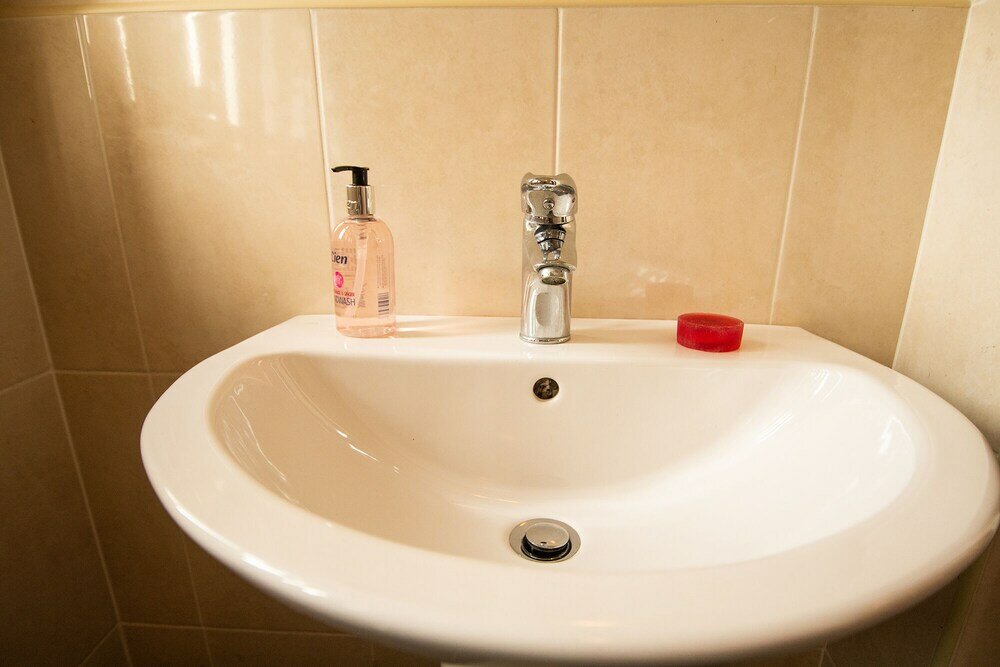 Фото Modern Central Three Bedroom House