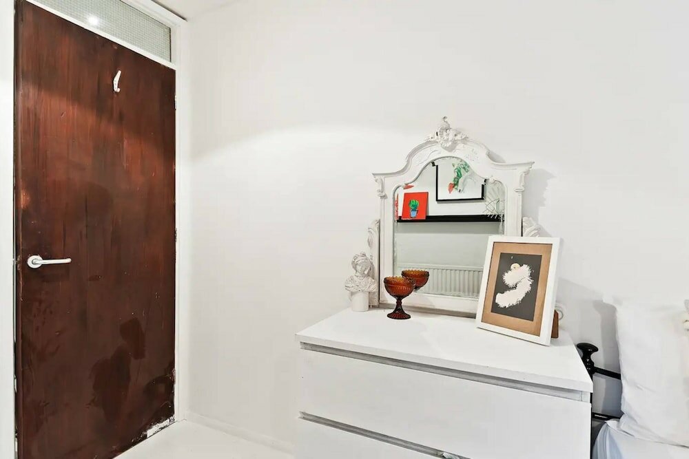 Фото Modern 2 Bedroom Apartment in Hoxton