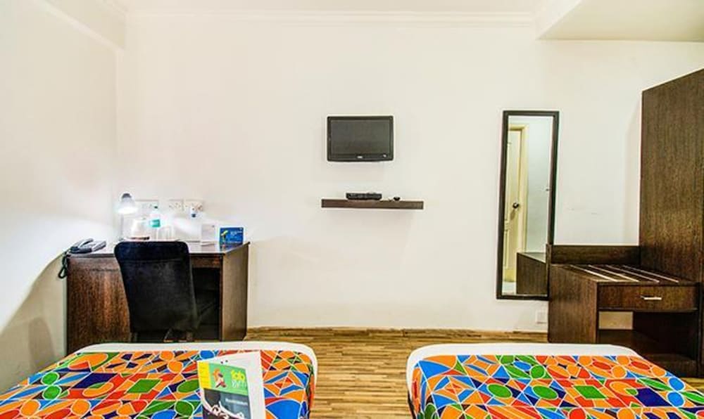 Фото Fabhotel Park Inn