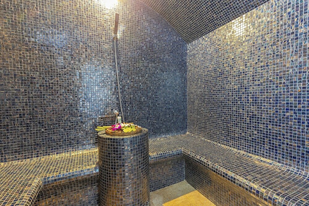 Фото Indra Hotel